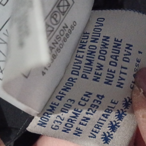 Moncler women's medium vest - Picture 11 of 11